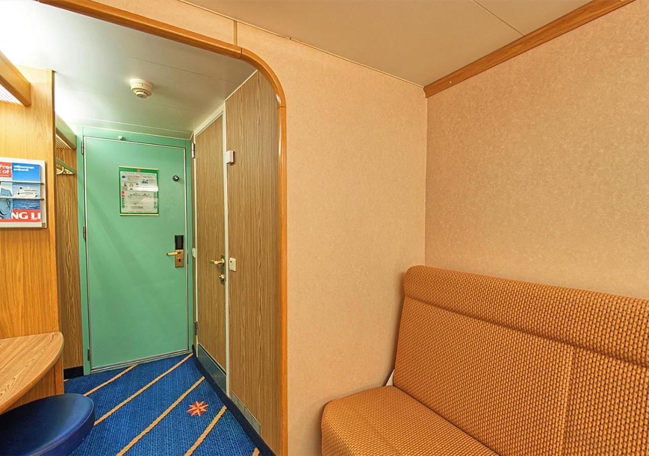 Hotel Viking Line Ferry Viking Cinderella - One-Way Journey From Helsinki To Stockholm Habitación foto
